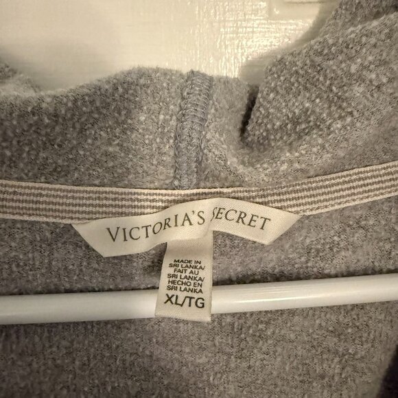 PRELOVED Victorias Secret Sweatshirt - Picture 2 of 3